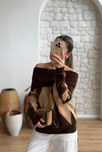 Kahve Baklava Desen Degaje Yaka Kazak