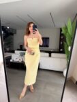Sarı Önü Klips Detaylı Kemerli Elbise